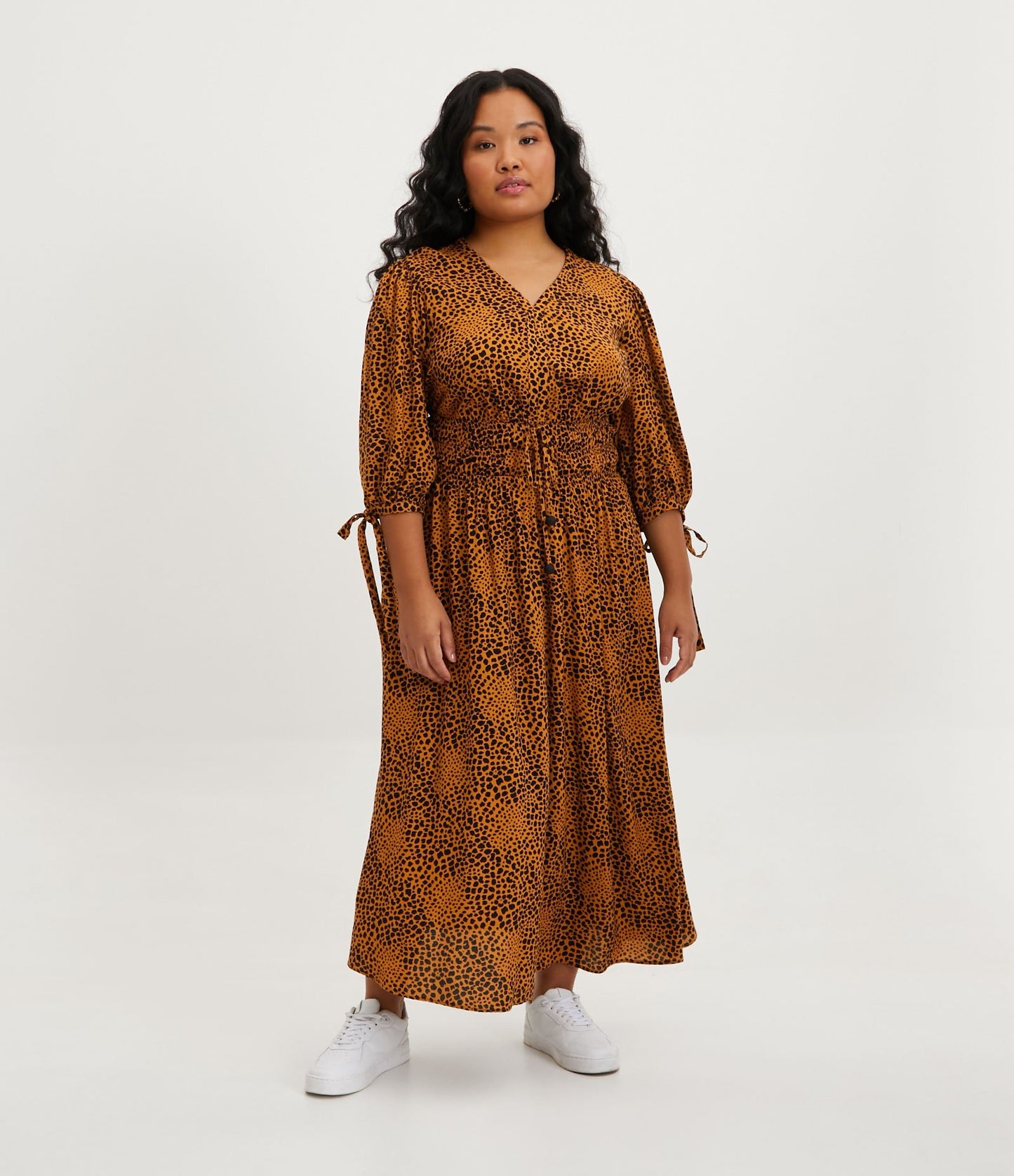 Vestito midi in viscosa con vita elastica e stampa animalier leopardata, Curve e taglie forti, beige