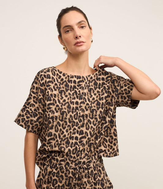 Blusa de Crepe com Estampa Animal de Onça Marrom