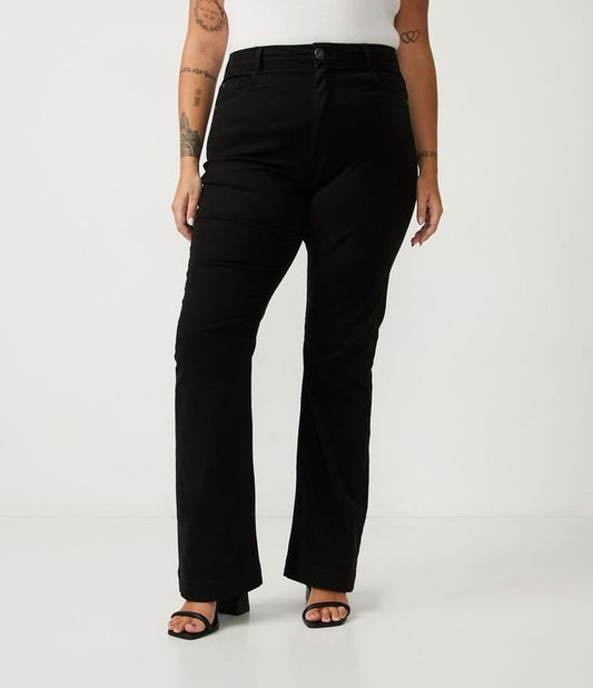 Pantalones acampanados negros en sarga curva y tallas grandes