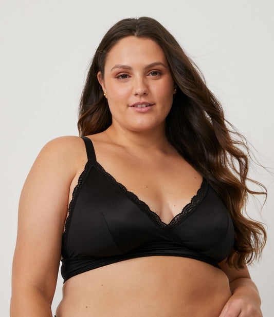 Reggiseno a triangolo con coppe imbottite e texture in raso, Curve e taglie forti, nero