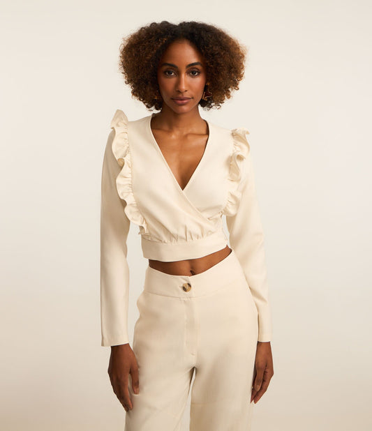 Blusa Cropped Bege Sob Medida com Amarração e Detalhes de Babados