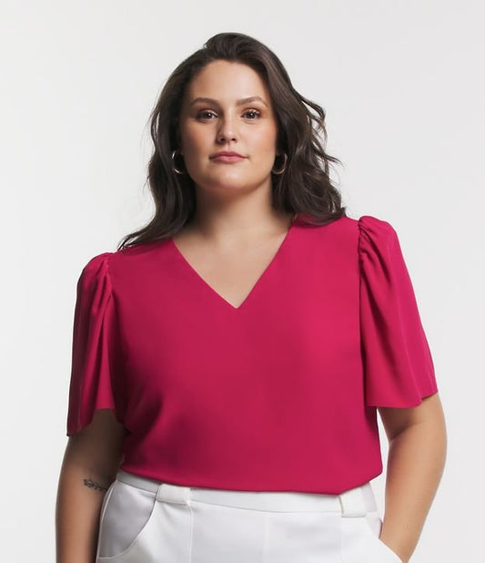 Blusa de crepe com manga bufante em tamanhos curvos e grandes - vermelha