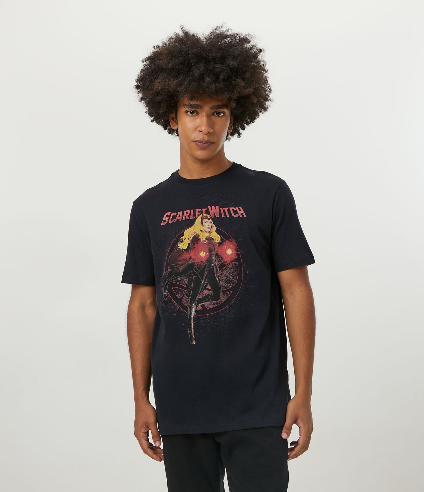 Camiseta de manga corta con estampado de Bruja Escarlata en negro