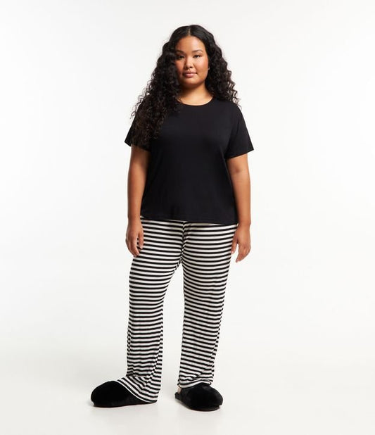 Pijama de viscosa con letras y rayas, Curvas y tallas grandes, Negro