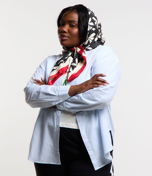 Camisa Longa Tricoline Listrada em Curve e Plus Size Azul/Branco