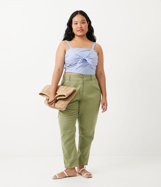 Pantaloni chino affusolati verdi in versione Curve e taglie forti