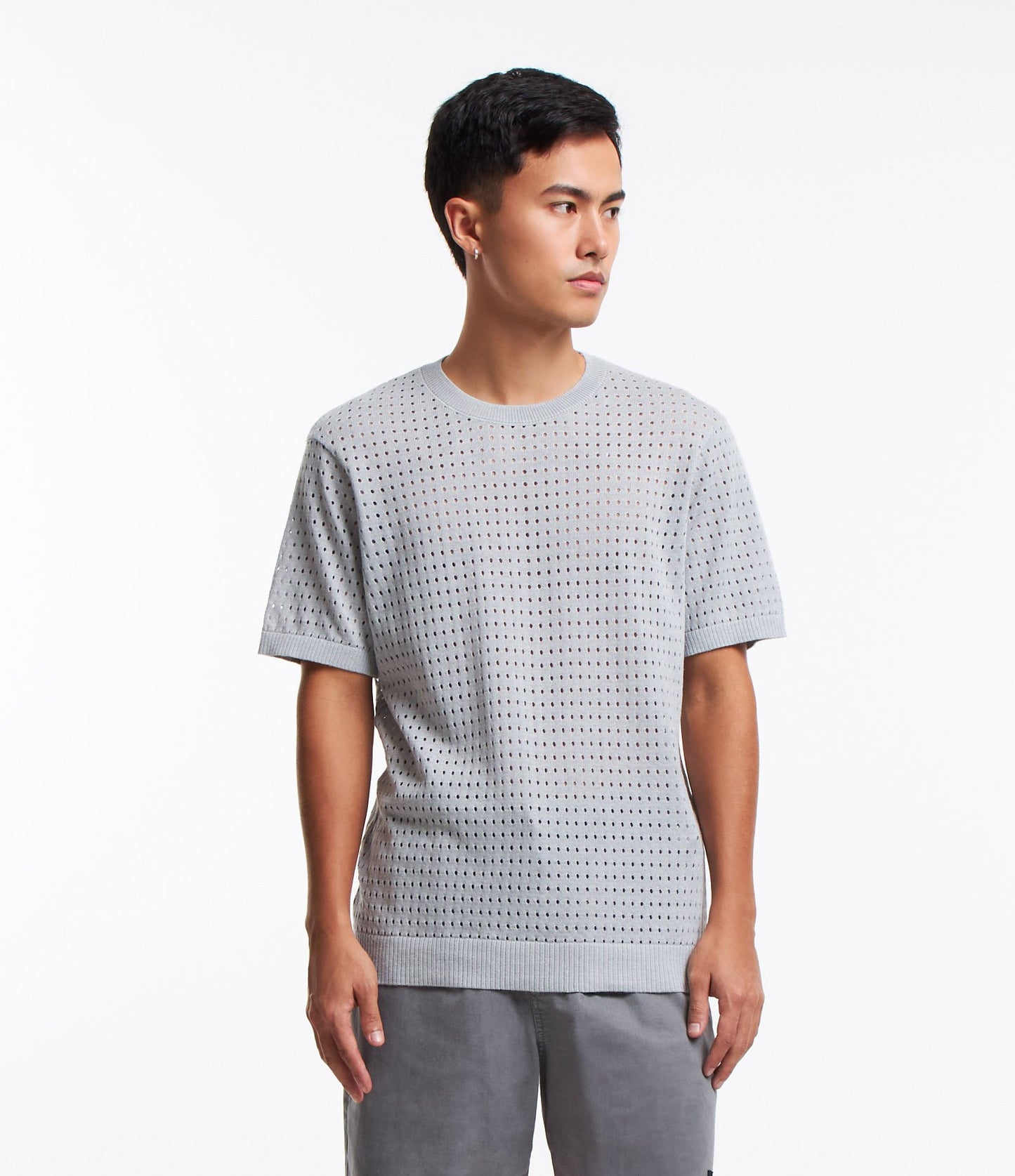 Camiseta de malha regular com costura texturizada em cinza