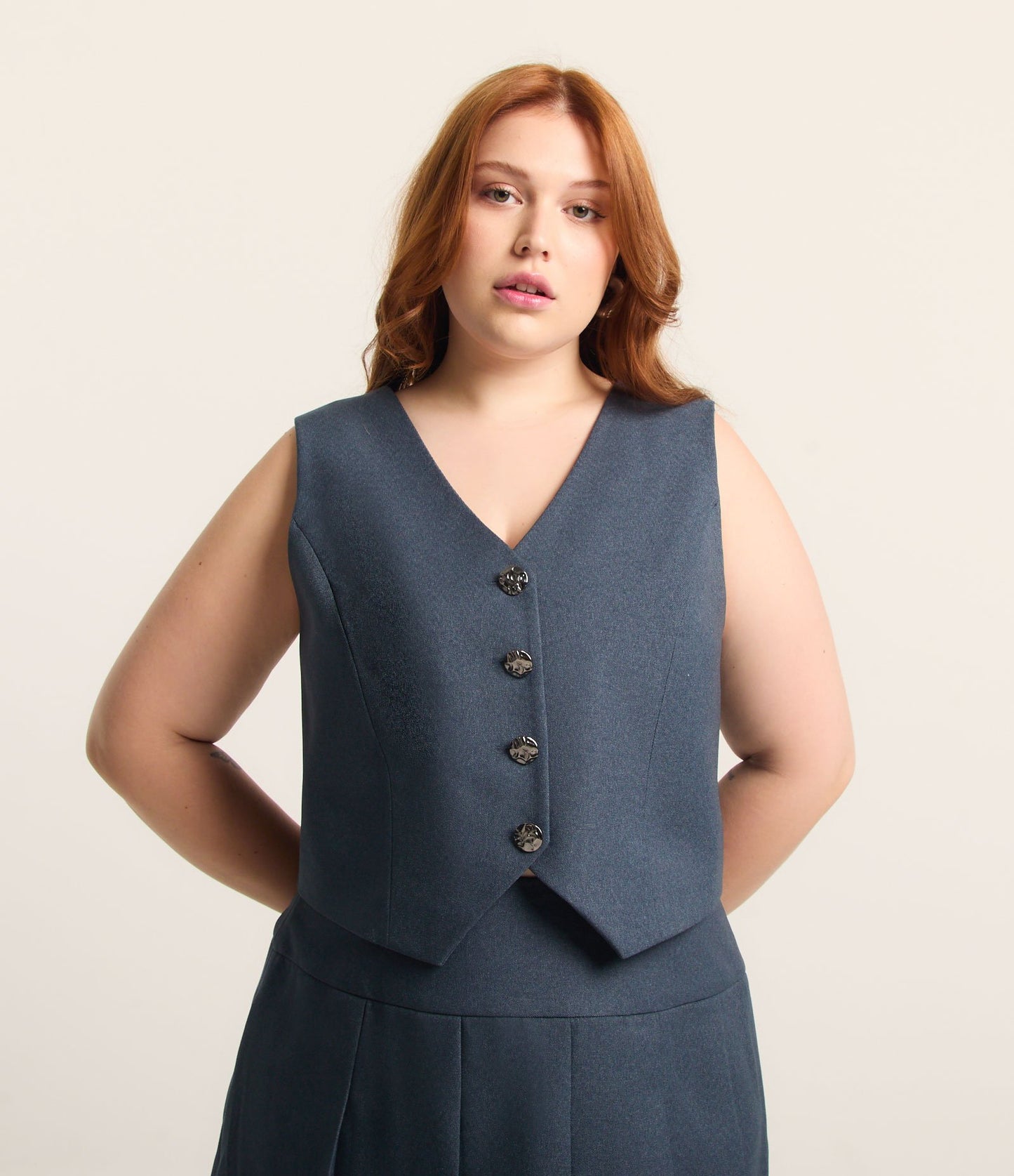Gilet sartoriale con bottoni metallici Curve e taglie forti Blu