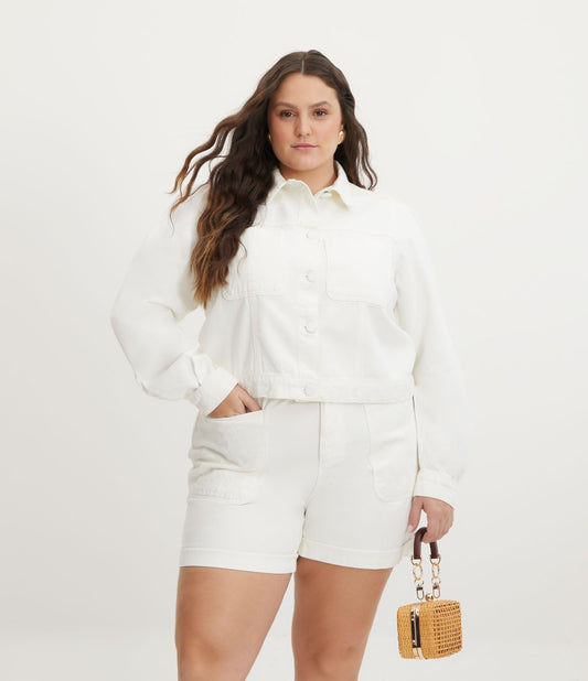 Jaqueta de sarja Off-White com botões frontais e bordado de renda - Curve e Plus Size