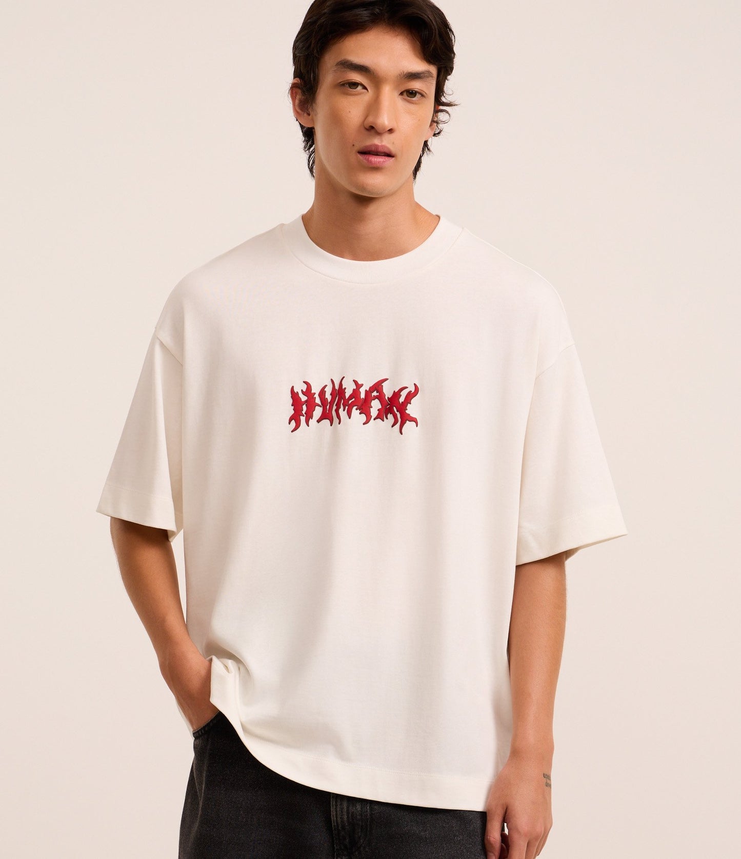 Camiseta oversize de punto con estampado de esqueleto blanco