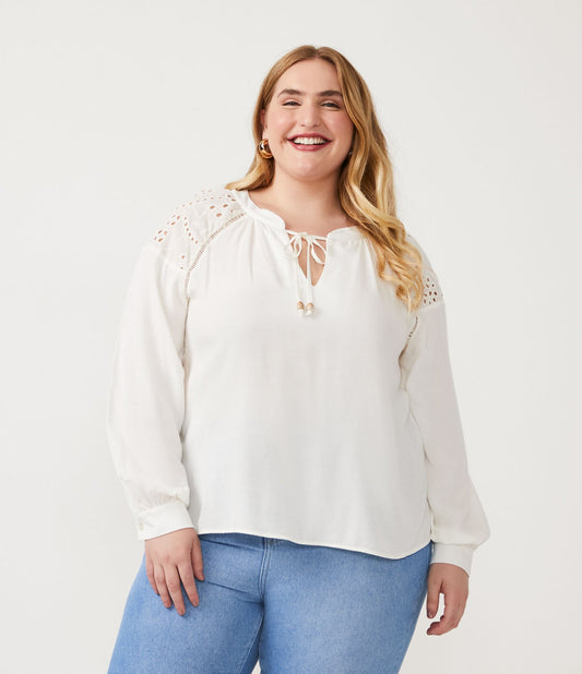 Blusa de viscose com detalhes em renda e decote com amarração, Curve & Plus Size, Branco