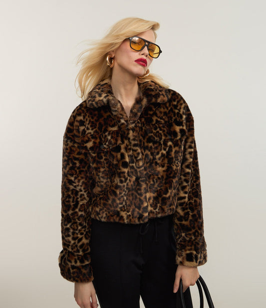 Jaqueta Cropped Pesada com Estampa de Onça Marrom e Pelo Sintético