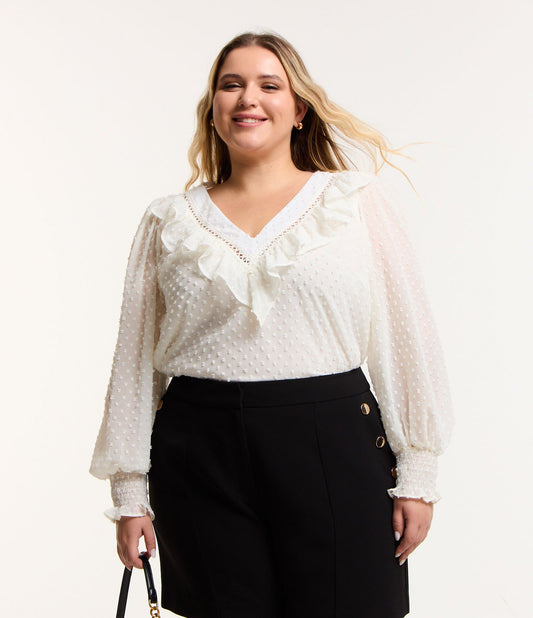 Blusa in chiffon con scollo a balze, taglie forti e taglie forti, bianco sporco