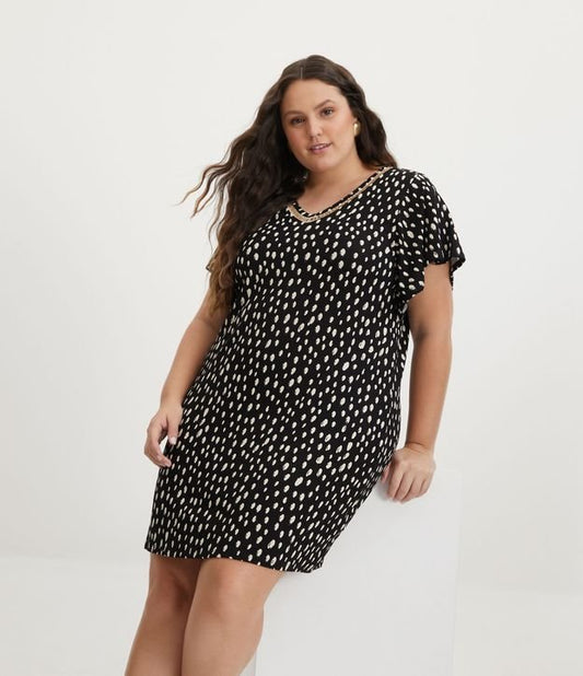 Vestito corto in crepe di viscosa stampata con scollatura, Curve e taglie forti, nero