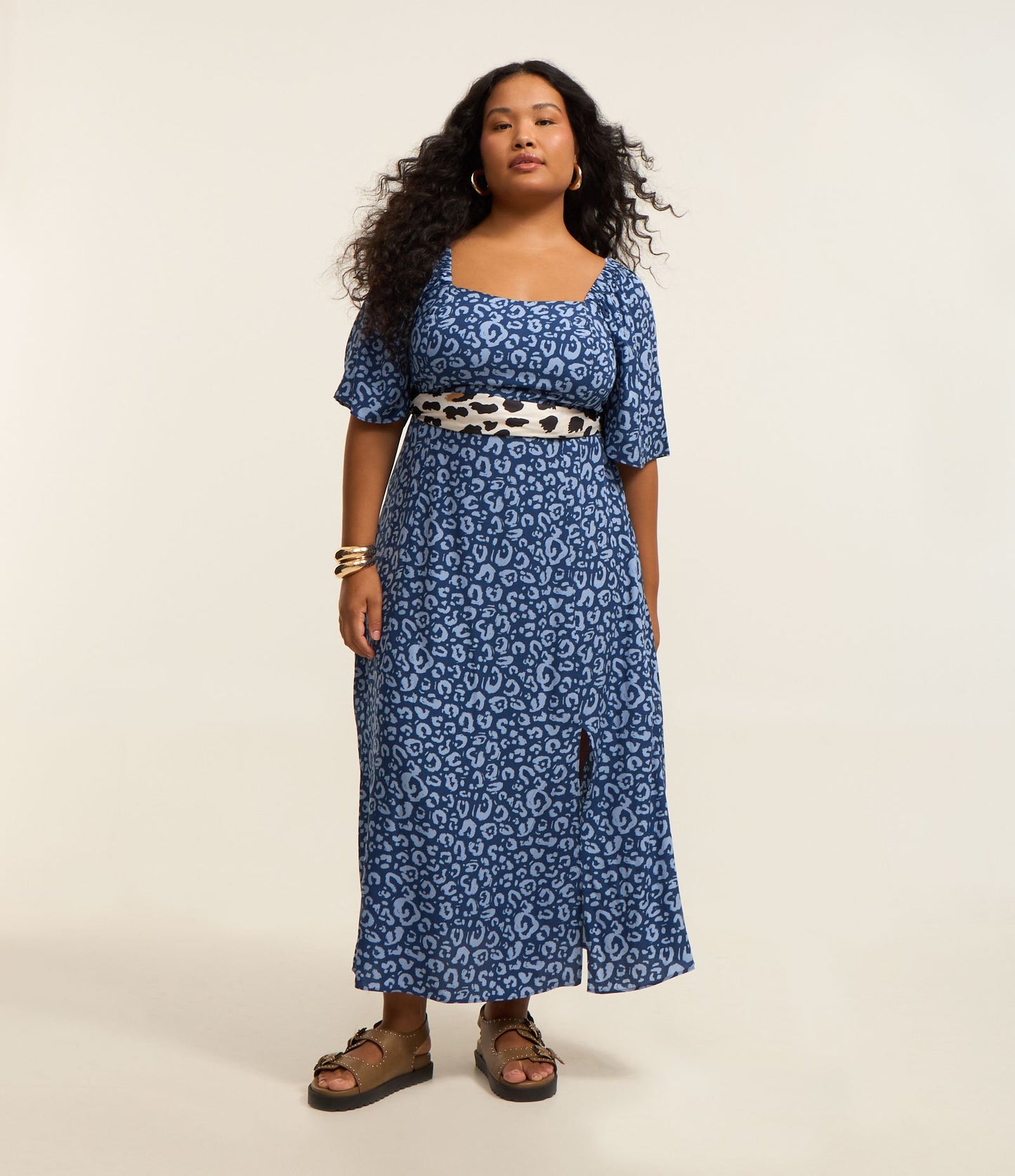 Vestito midi in chalis con stampa leopardata, Curve e taglie forti, blu