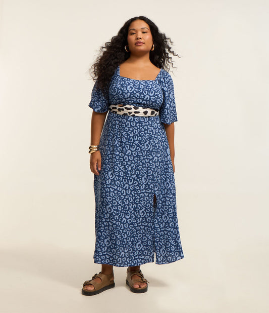 Vestito midi in chalis con stampa leopardata, Curve e taglie forti, blu