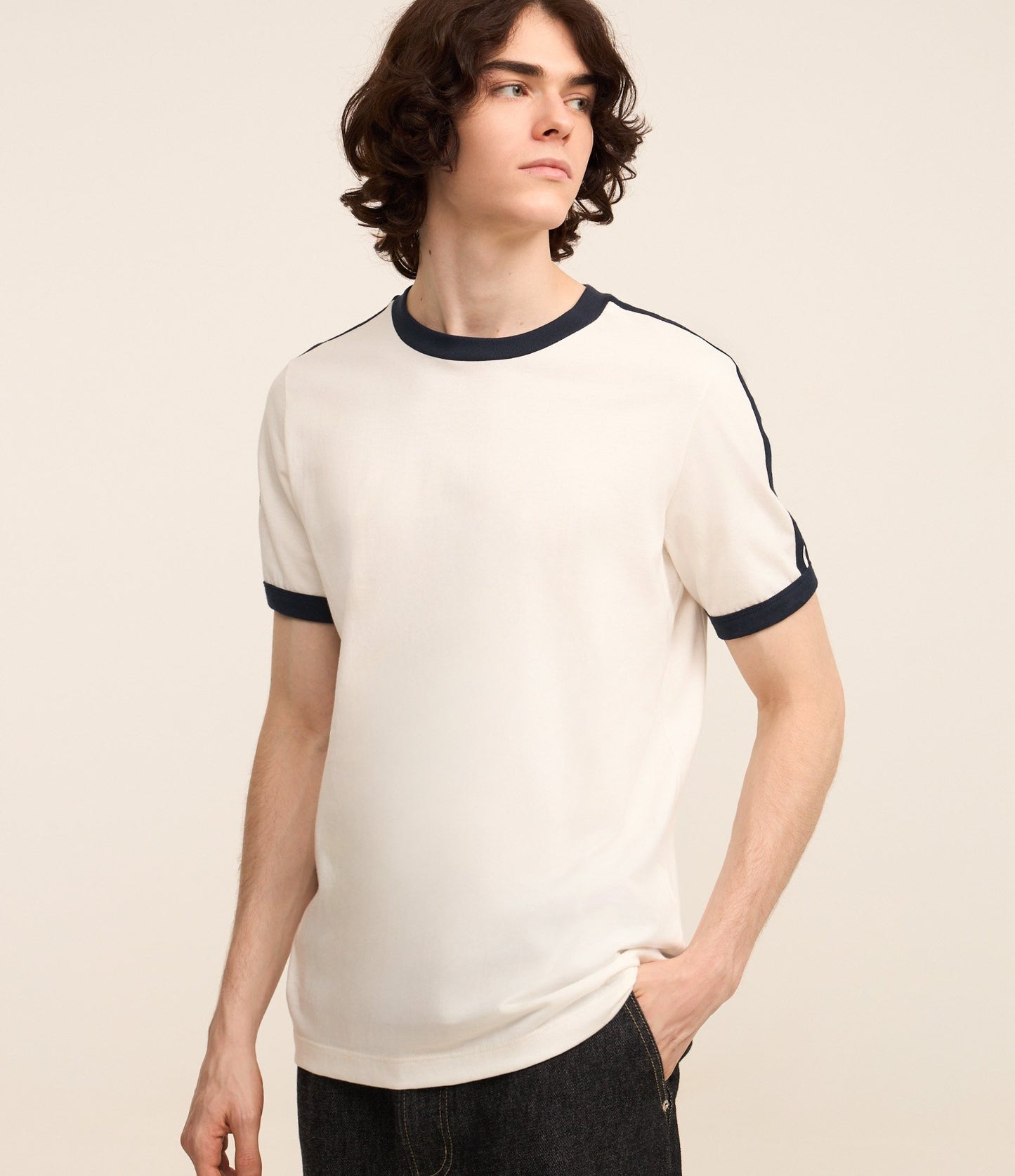 Regular Cotton T-Shirt with Stripes on Shoulders in Off White/Blue