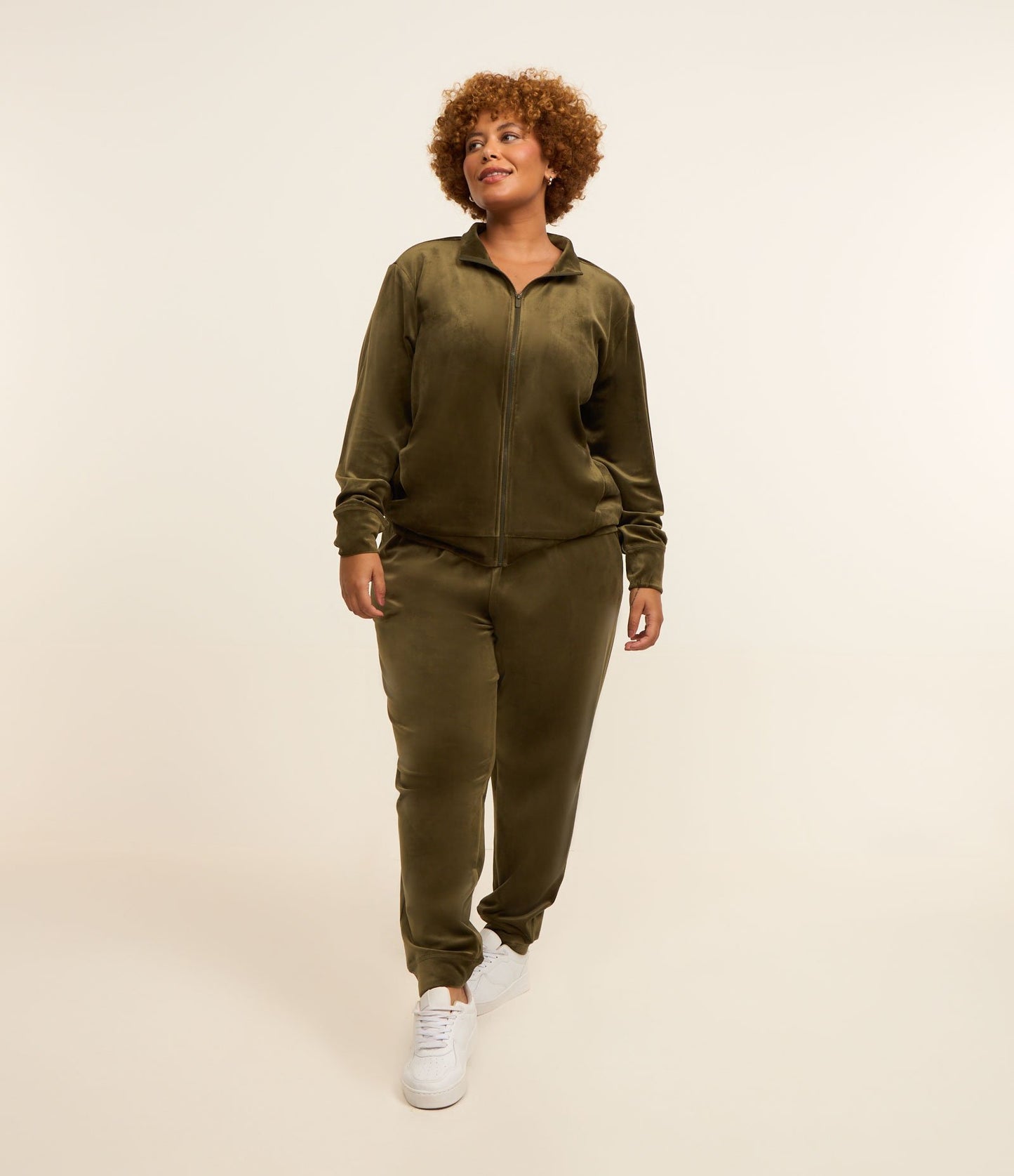 Pantaloni sportivi da jogging verdi in felpa e taglie forti