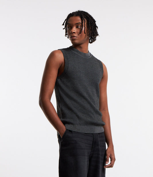 Blusa muscular de malha canelada com gola alta em cinza