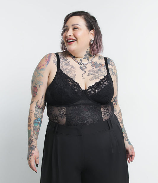 Body in pizzo con dettagli trasparenti, Curve e taglie forti, collezione Jessica Lopes, nero