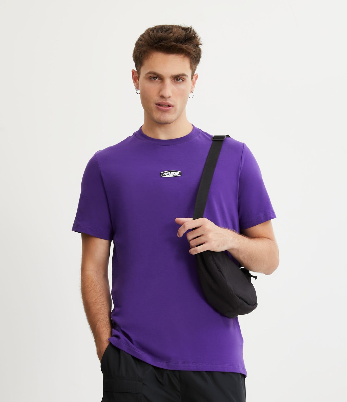 Camiseta de ajuste regular em malha Jersey com etiqueta de recarga frontal - roxa