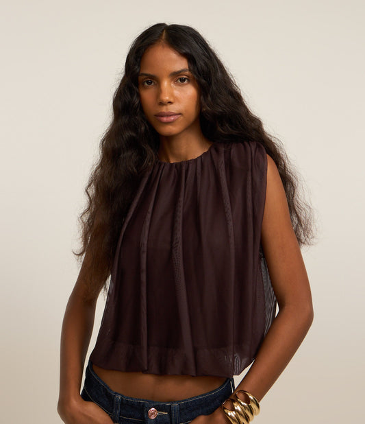Blusa Cropped Marrom com Mangas Bufantes em Tule com Decote Redondo