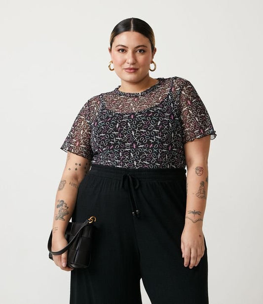 Camicetta in tulle nero con stampa a caratteri cubitali, Curve & Plus Size