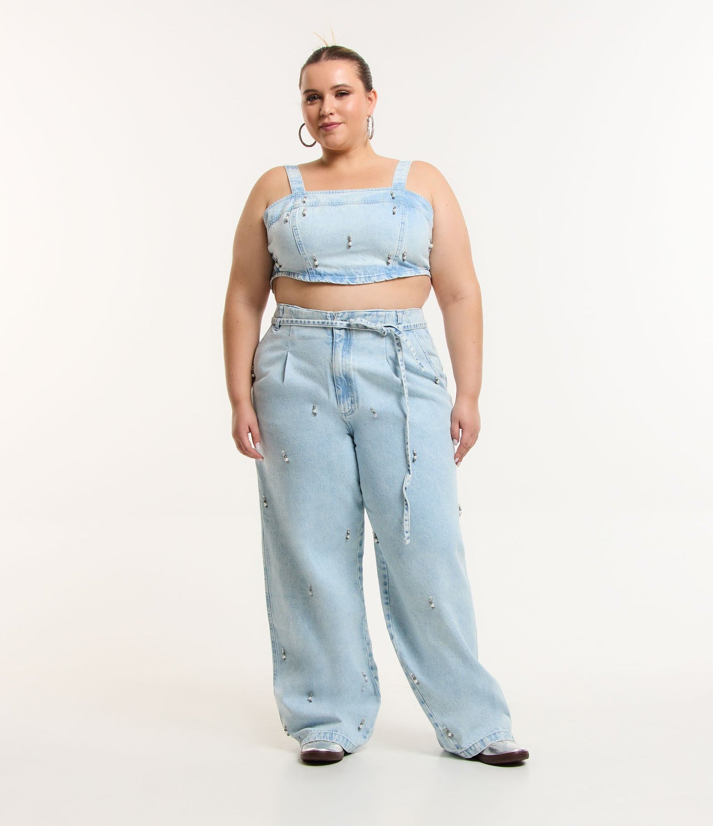 Vaqueros de pierna ancha con adornos y cordón, Curvas y tallas grandes, Azul