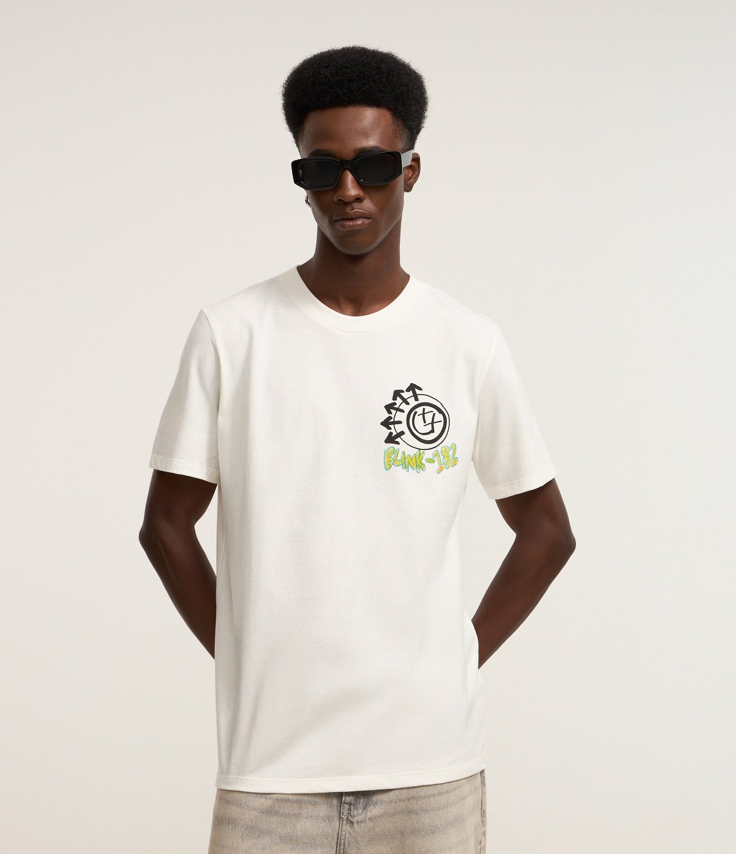Maglietta in cotone dal taglio regolare con stampa Blink 182 in bianco