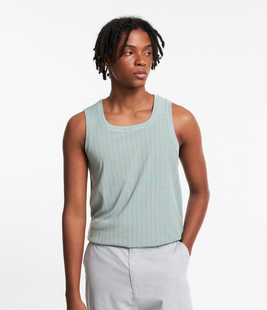 Blusa Muscle em tecido canelado com decote quadrado em azul acinzentado