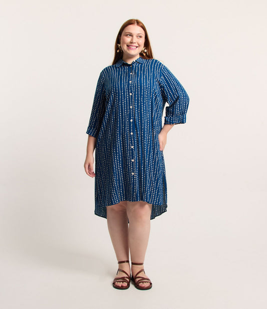 Vestido com camisa triangular estampada azul, Curve & Plus Size