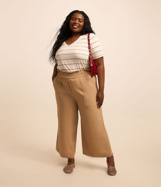 Pantaloni Pantacourt in crepe beige con tasche - Curve e taglie forti