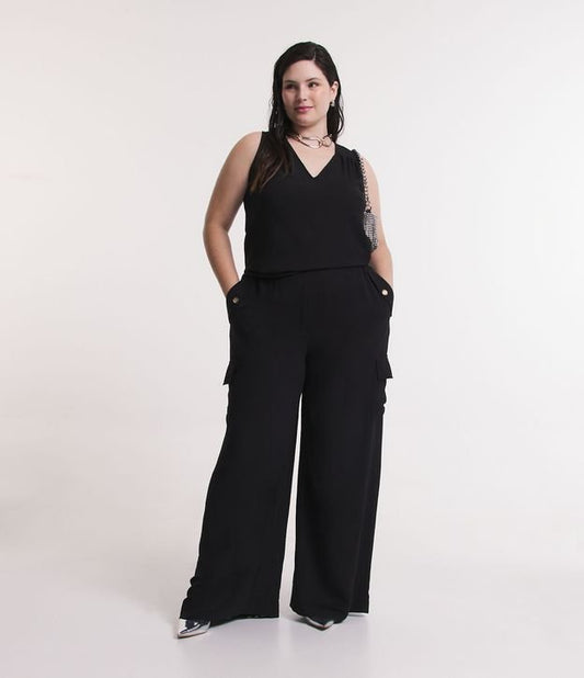 Pantalón Cargo Negro con Cintura Elástica y Bolsillos Grandes - Tallas Curvas y Grandes