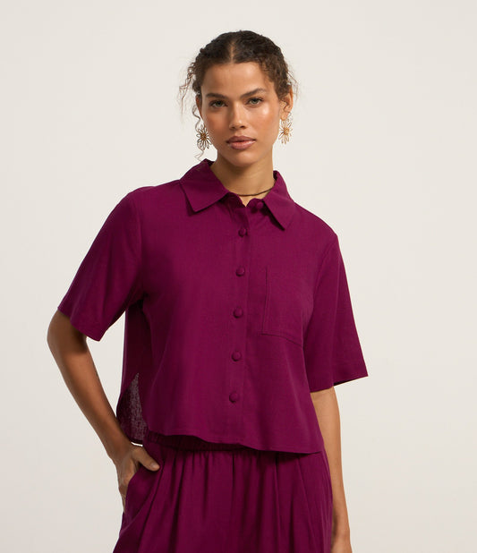 Camisa Curta em Viscose e Linho com Botões Bordô