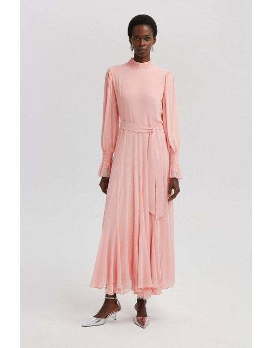 Vestido de chiffon com gola alta