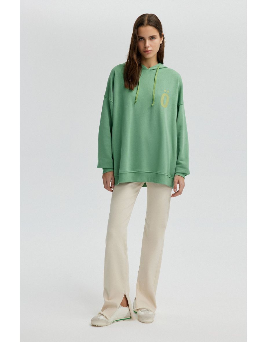 Felpa con cappuccio oversize con stampa di lettere