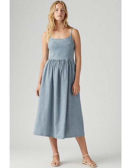 Vestido jeans com alças inteiras