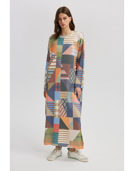 Vestido longo de malha com padrão de patchwork