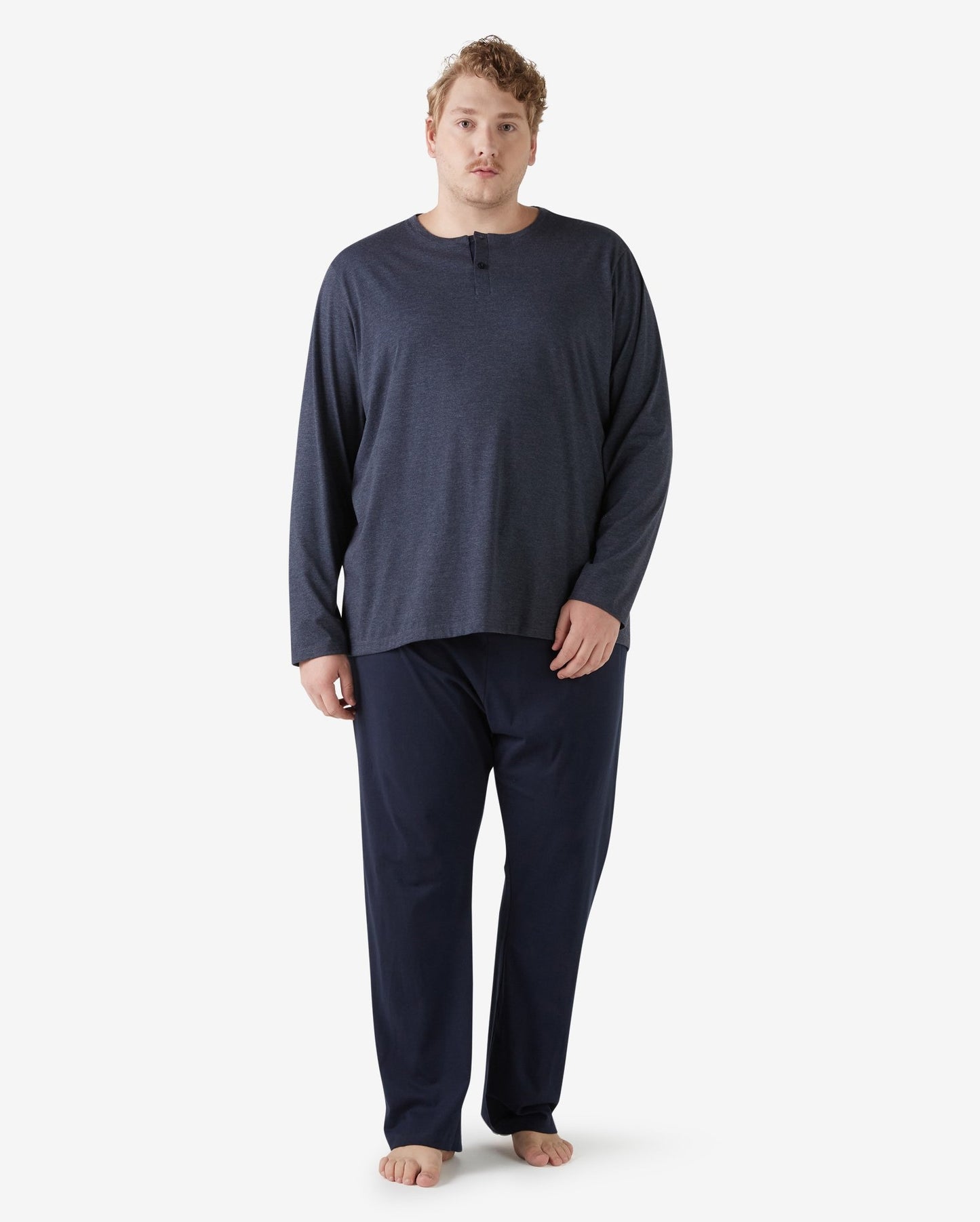 Conjunto de pijama longo básico para homens plus size em azul-marinho