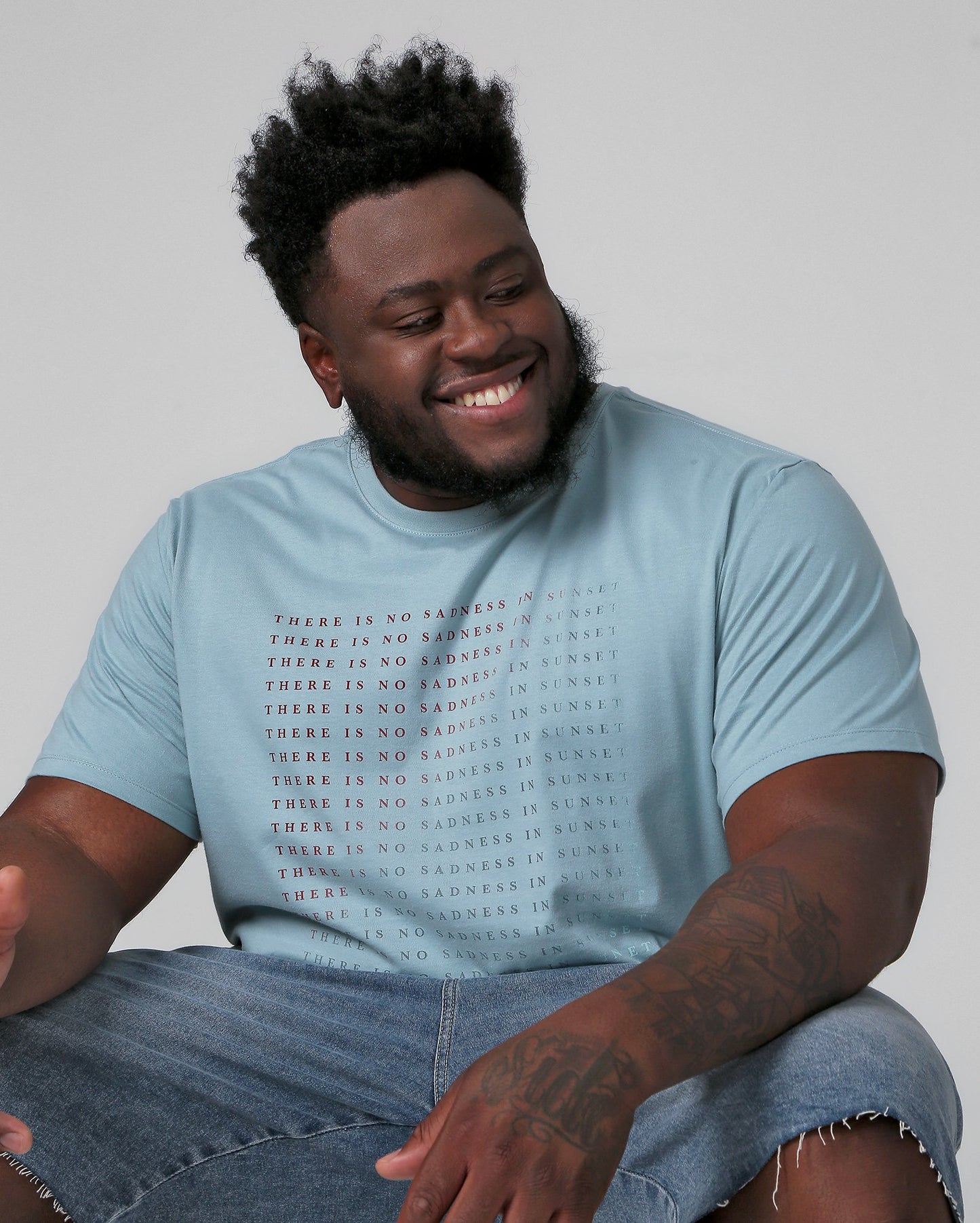 Camiseta masculina plus size com letras azuis - Pool By Riachuelo
