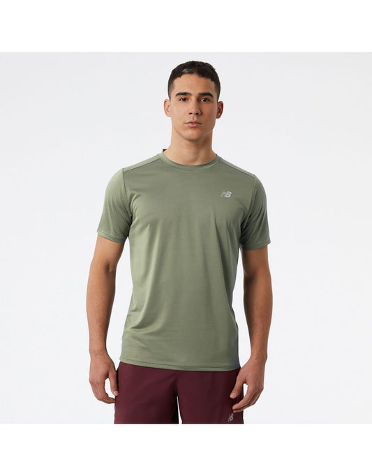 Camiseta masculina de corrida Core da New Balance em verde