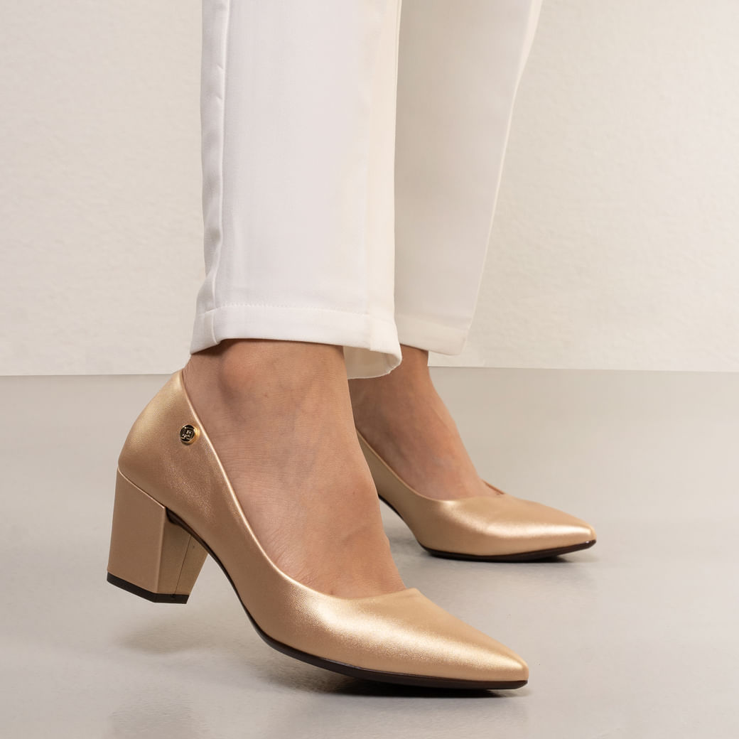 Salto Scarpin Clássico Dourado Feminino da Kult