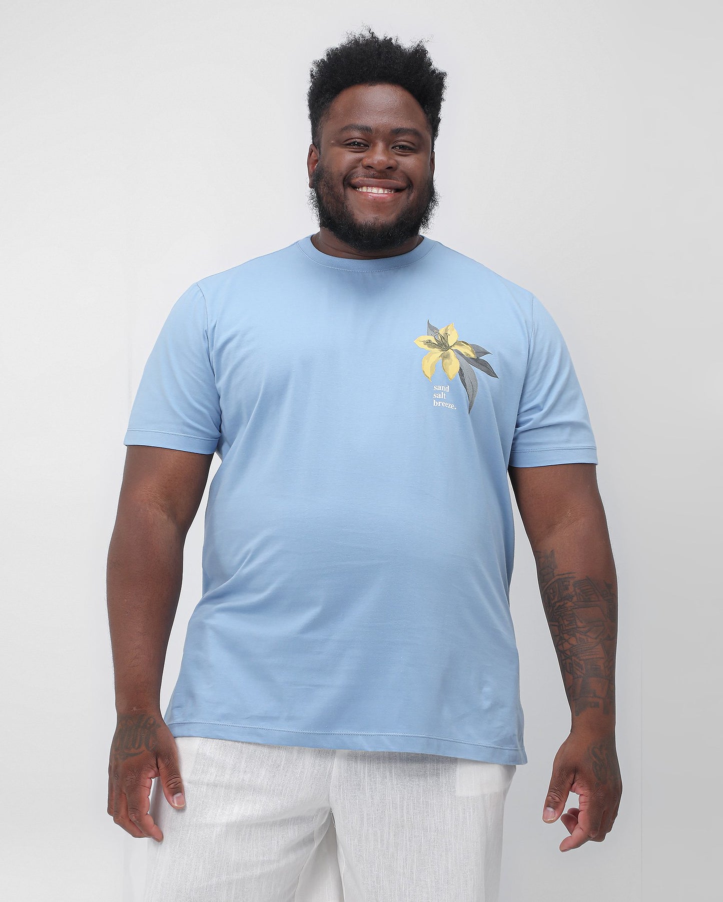 Men's Plus Size Breeze and Blue Floral T-Shirt | Original Plus by Riachuelo