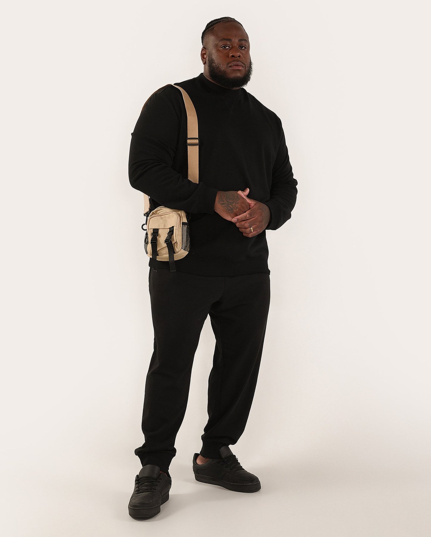Calça de moletom preta plus size para homens - Original Plus by Riachuelo