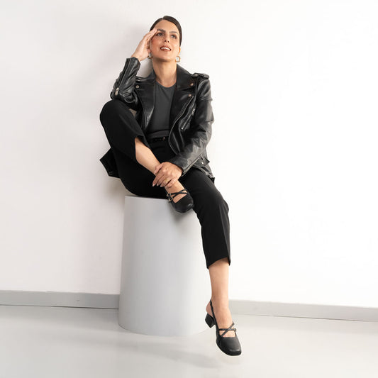 Scarpe da donna con tacco a blocco nero e fibbie Chanel di Quiz