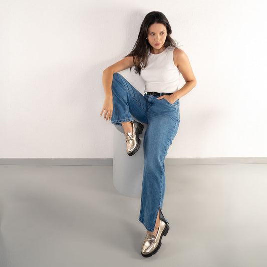 Zapato mocasín dorado para mujer de Quiz