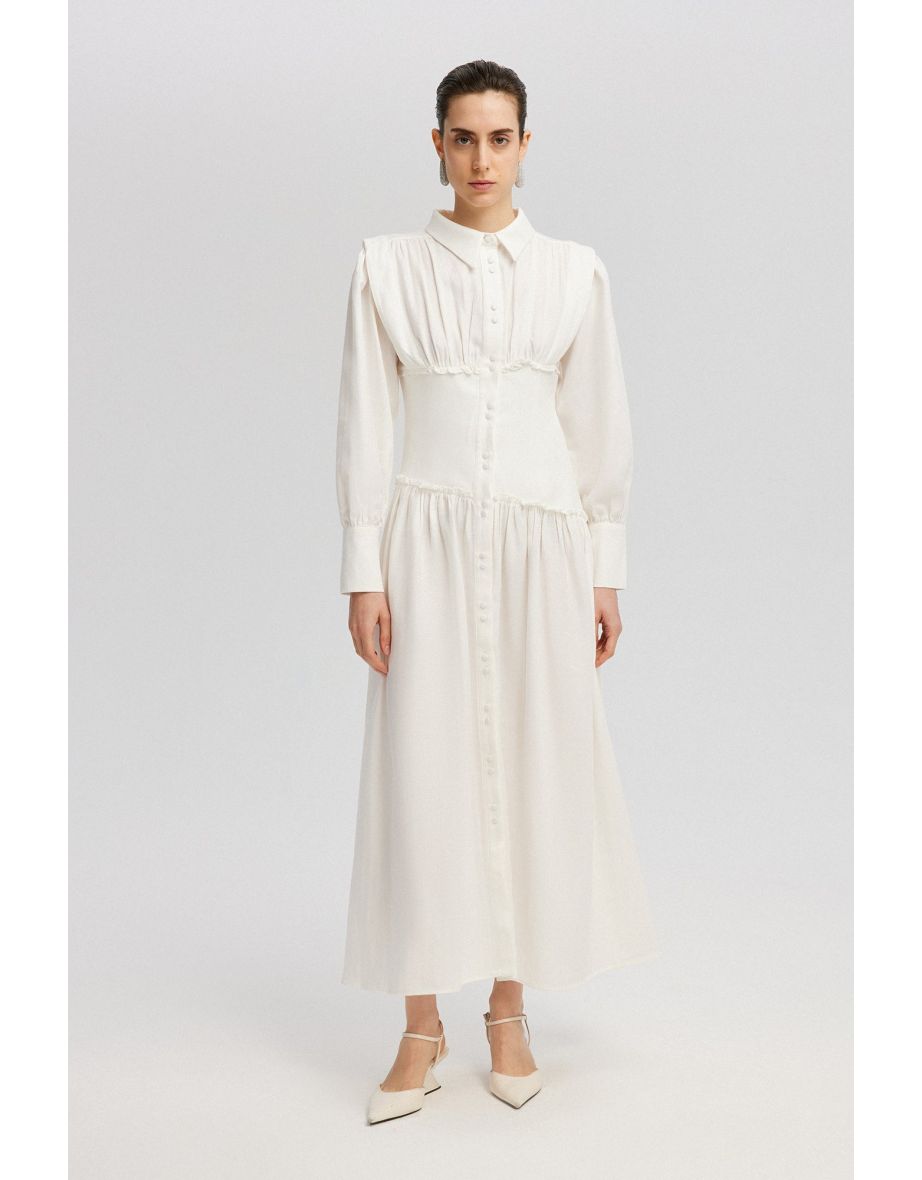 Vestido de camisa com detalhes franzidos