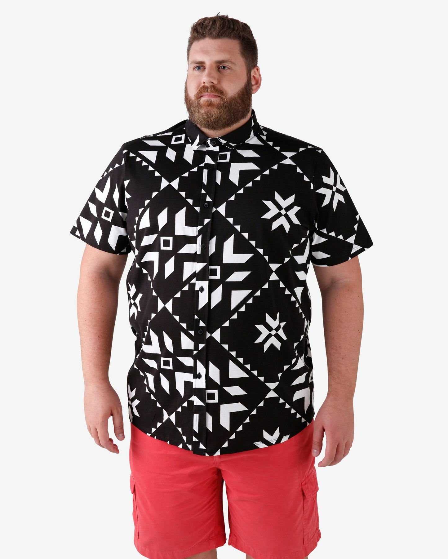 Camisa étnica de manga curta plus size - preta