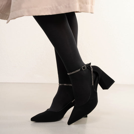 Scarpe da donna con tacco grosso e lucido di Bebece