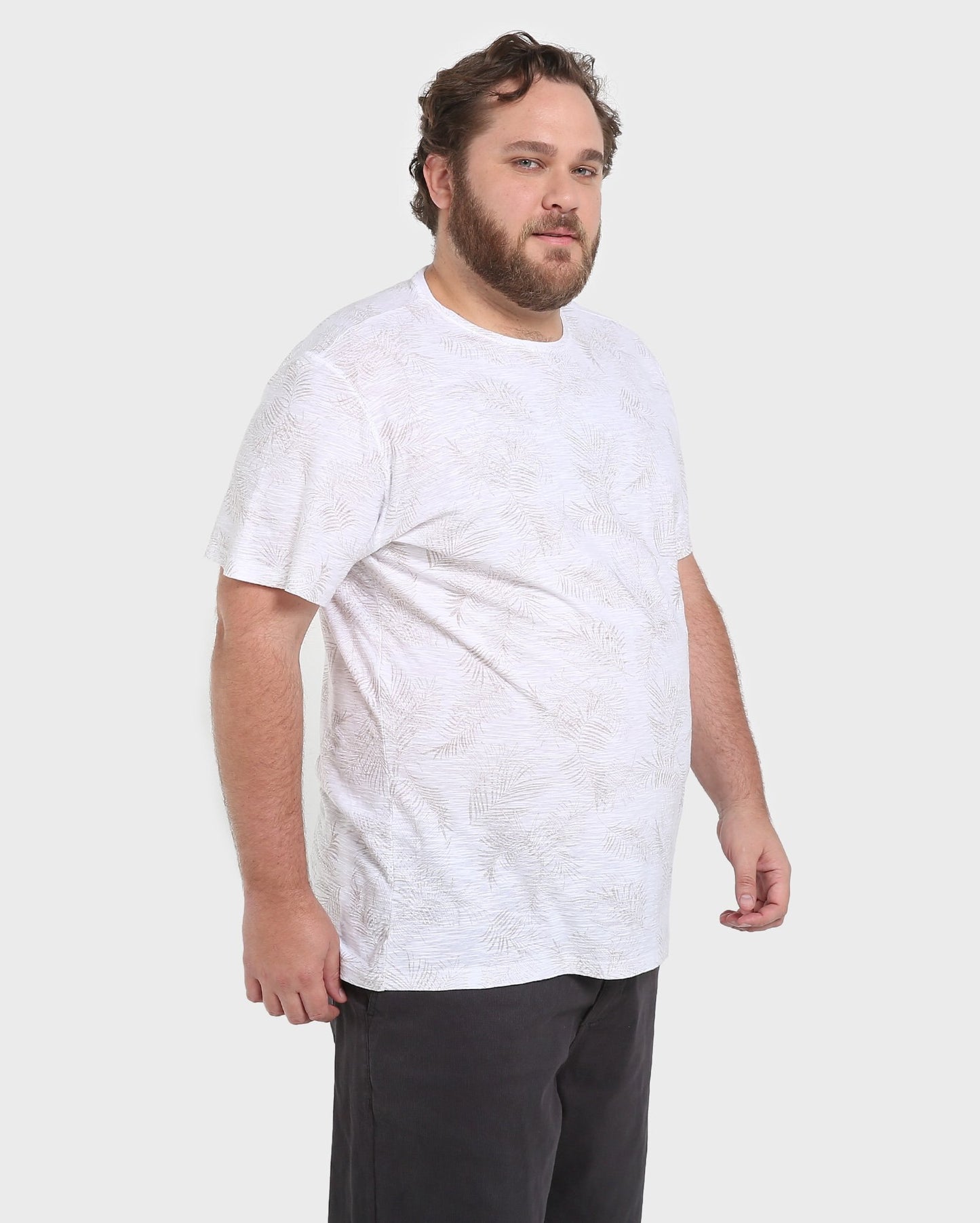Plus Size Leaf Print T-Shirt